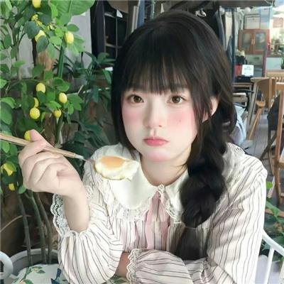 战火中的小狐狸
